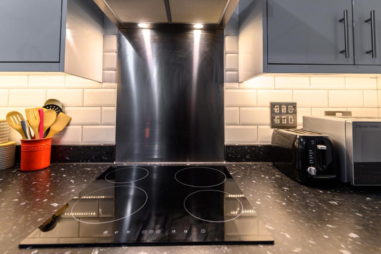 Comfy & Homely 2Bed Apartment - 5 Star Location Манчестер Экстерьер фото