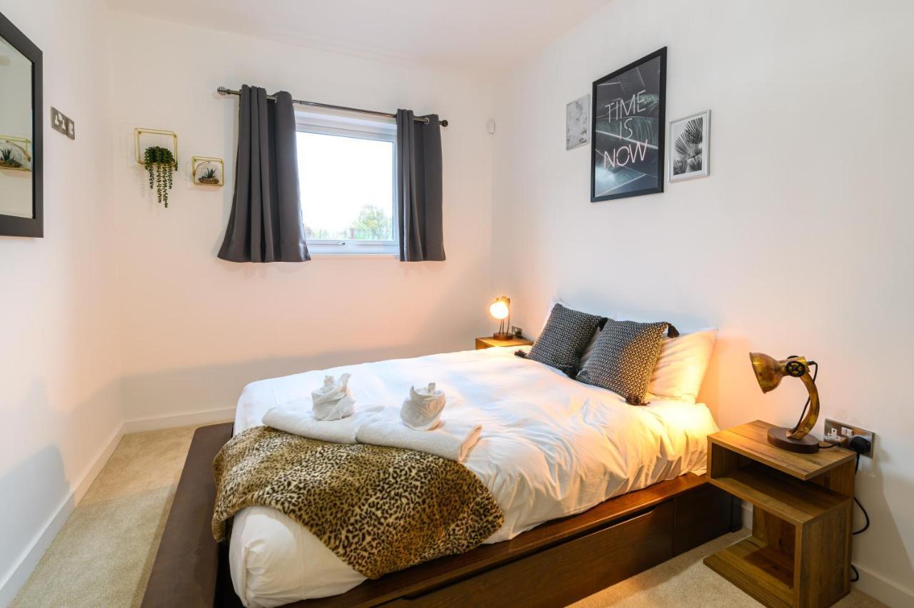 Comfy & Homely 2Bed Apartment - 5 Star Location Манчестер Экстерьер фото